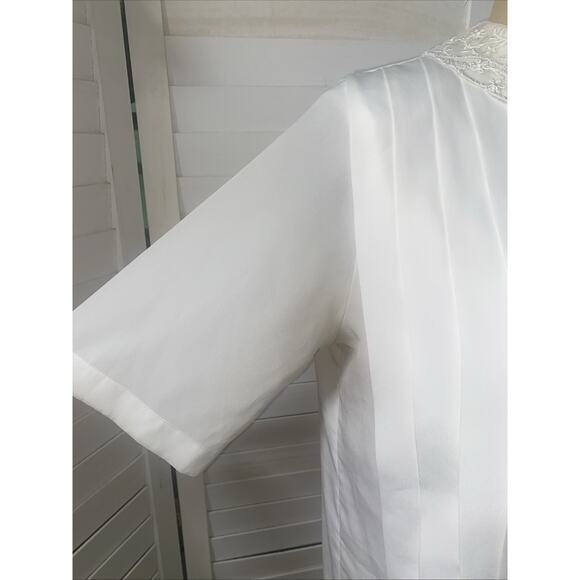 VRG La Chine Classic By Galinda Wang Top Blouse Women’s Off White Pleat Sz Small - Picture 2 of 10